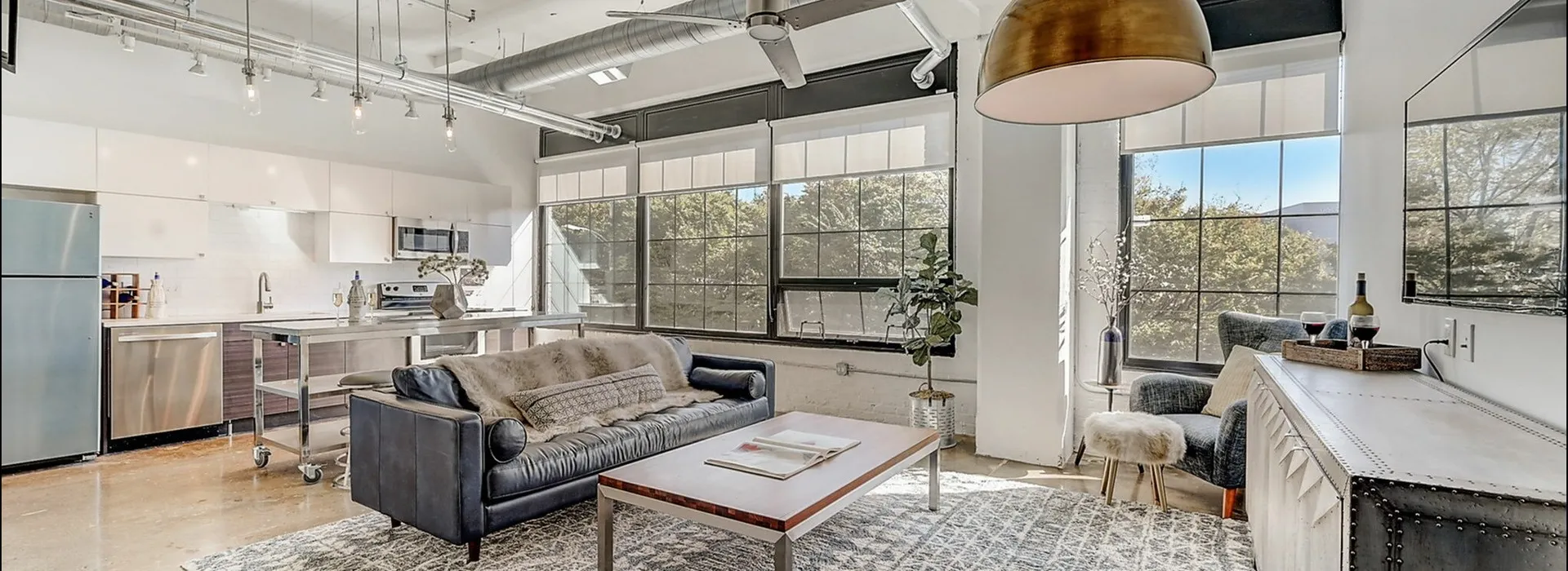 The View on Grant - Living Room and Kitchen