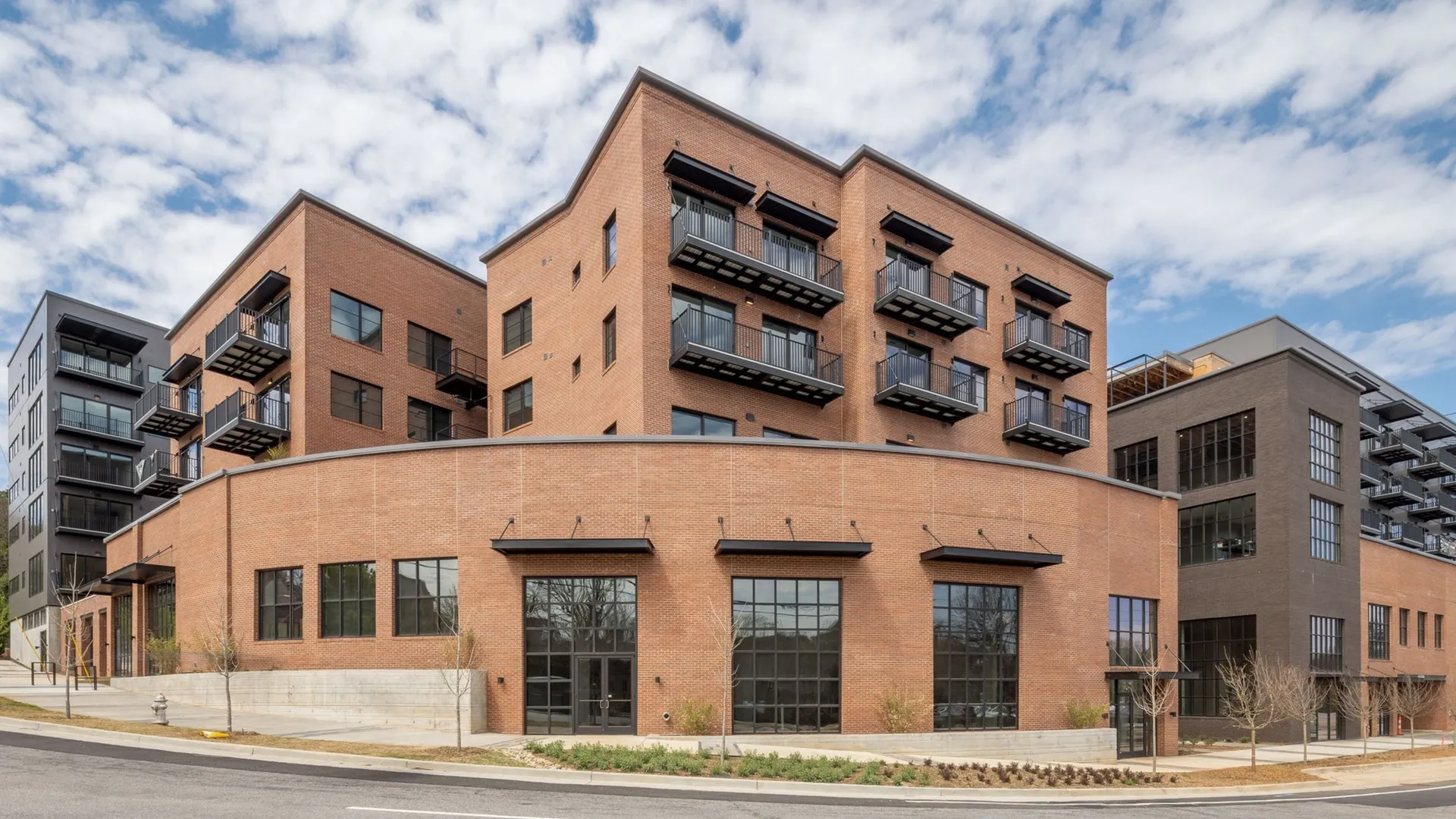 Park 220 Exterior