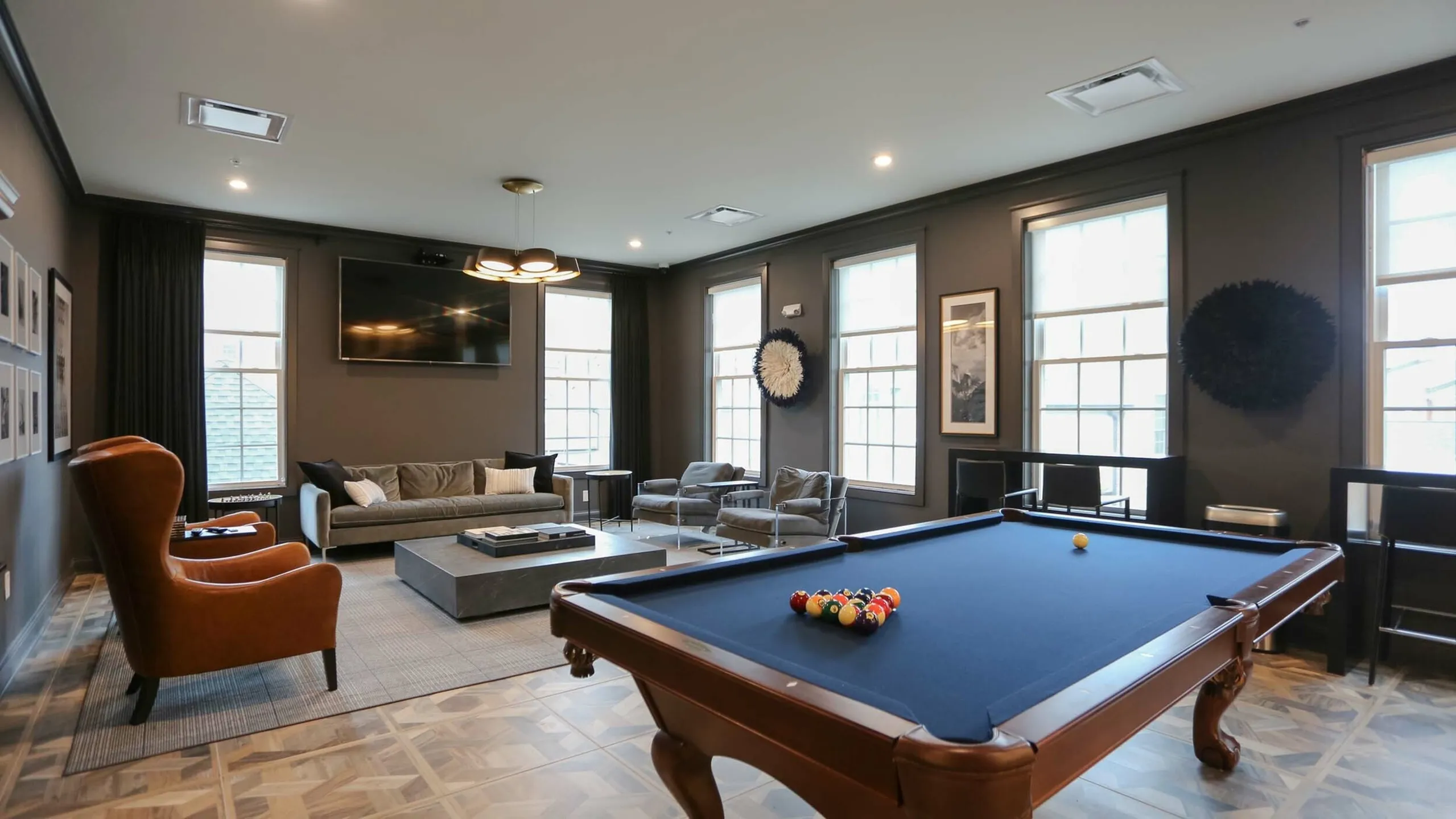 Market & Main Resident Lounge