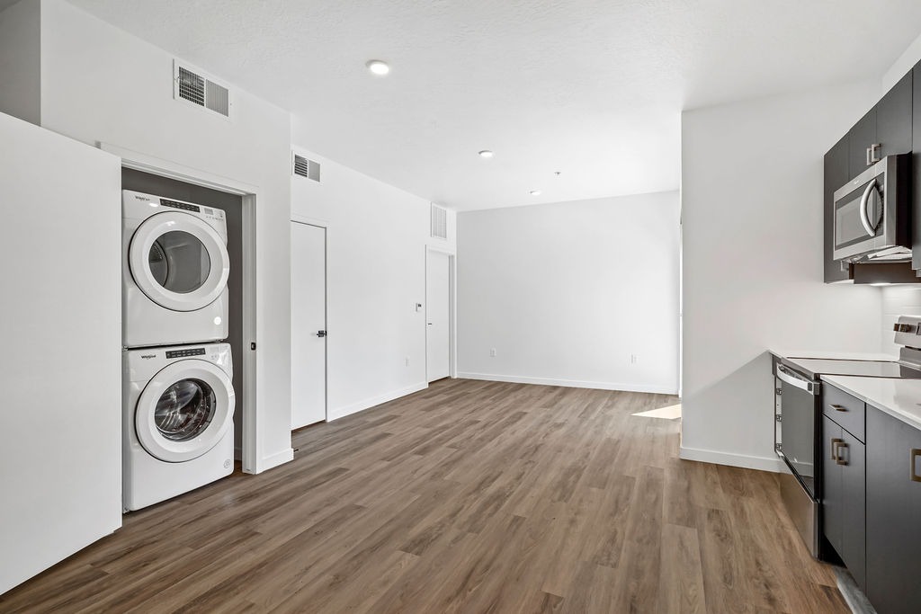 343 apartmetns slc S2 Kitchen, Laundry and Living Room