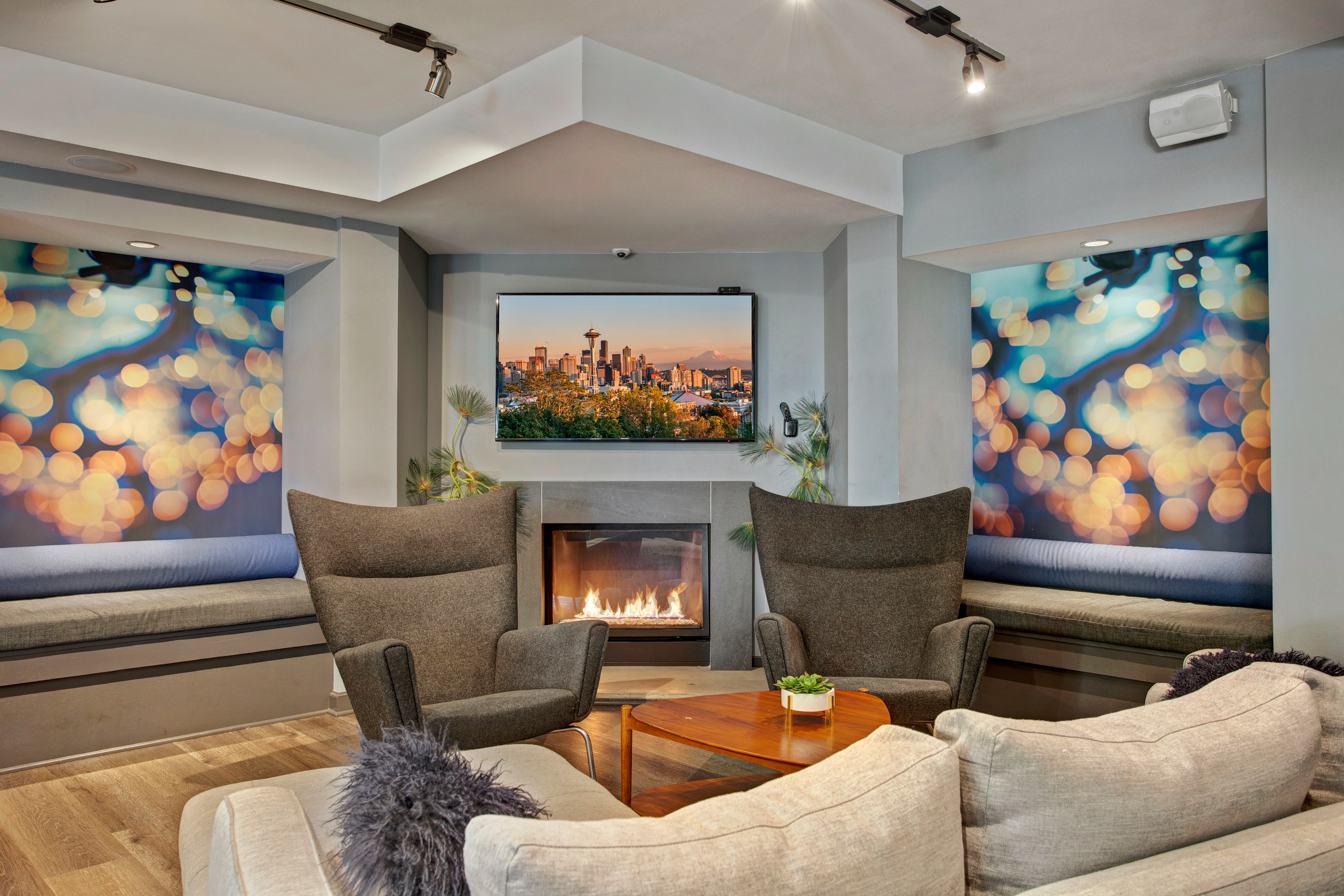 Community Clubroom with Fireplace, Big Screen TV and iPod Dock