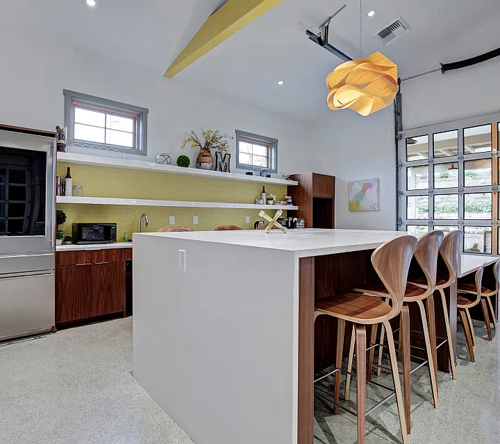 Amenity Kitchen