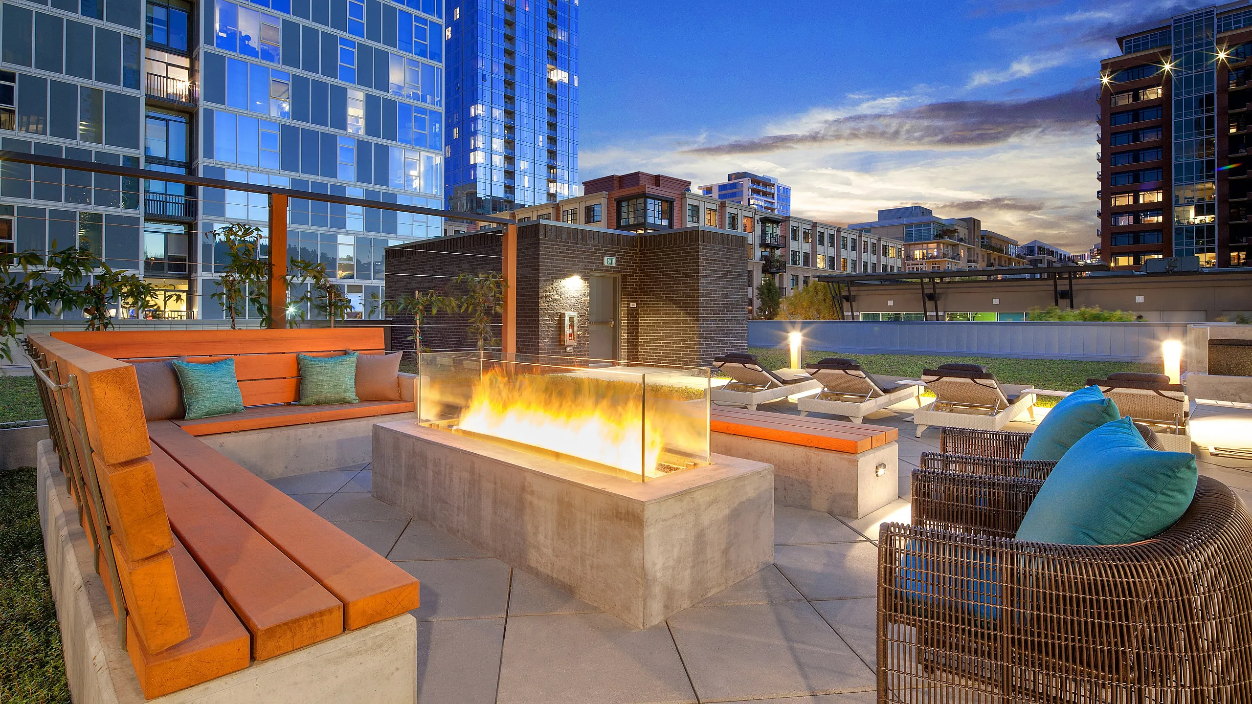 NV Outdoor Fireplace