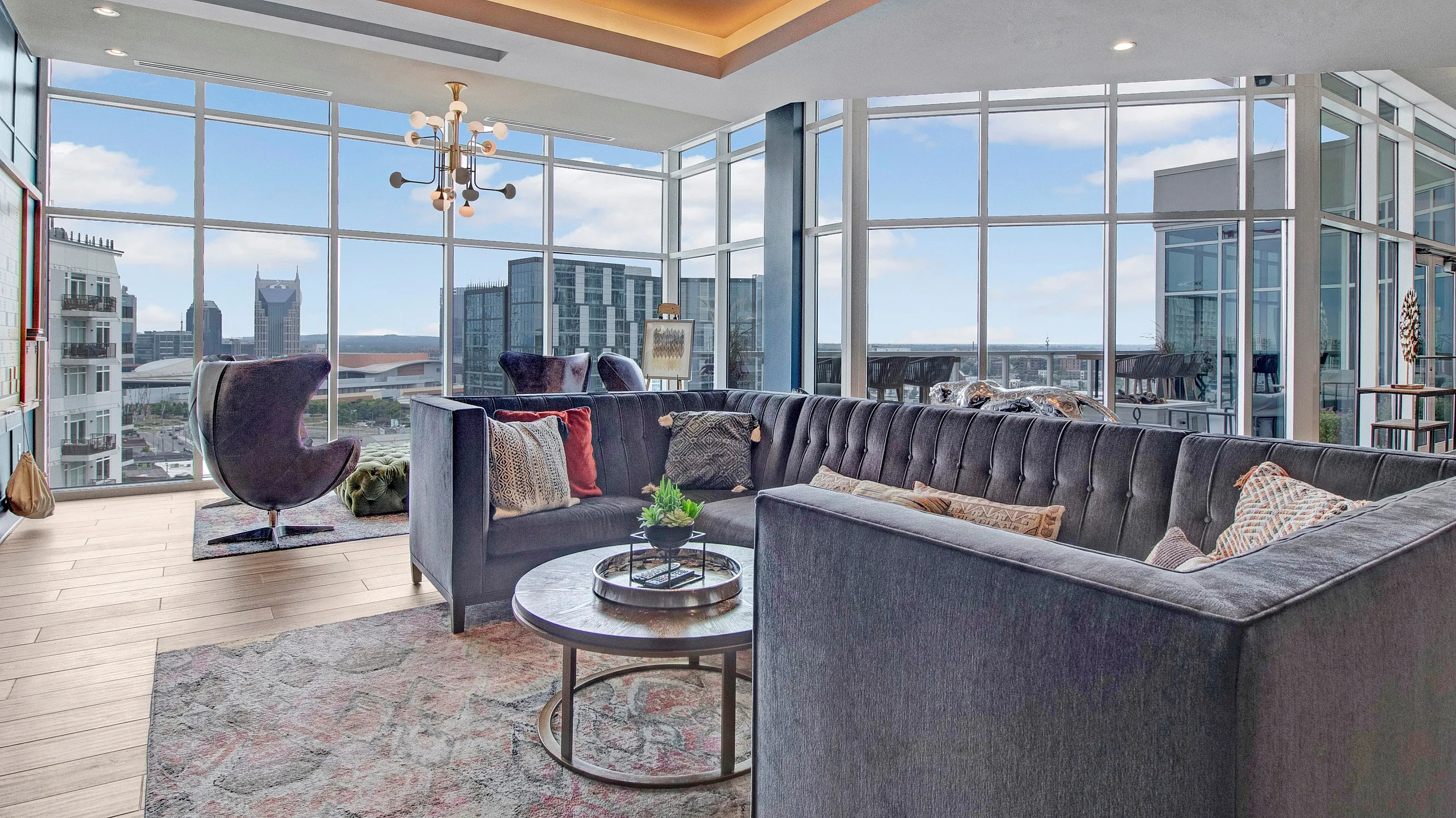 Sky Lounge 3