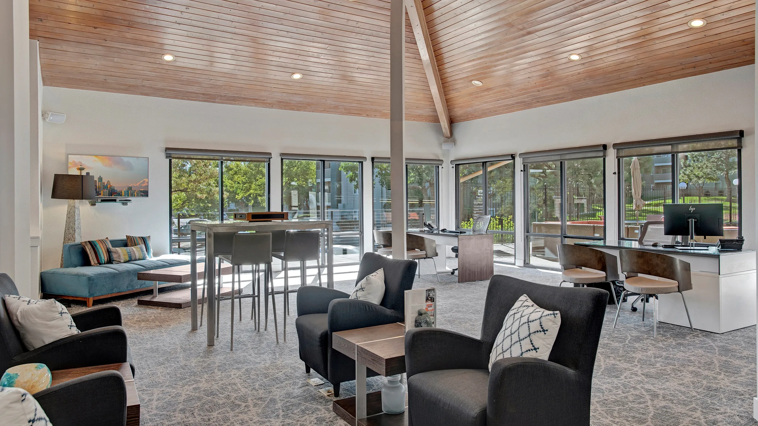 Lounge | The Grove at City Center