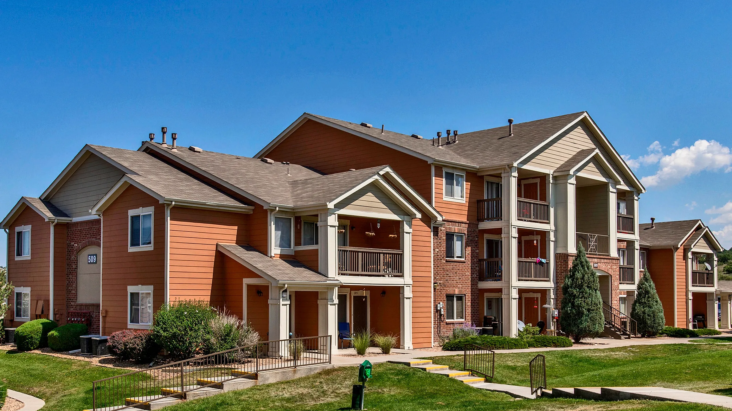 The Bluffs at Castle Rock Apartments