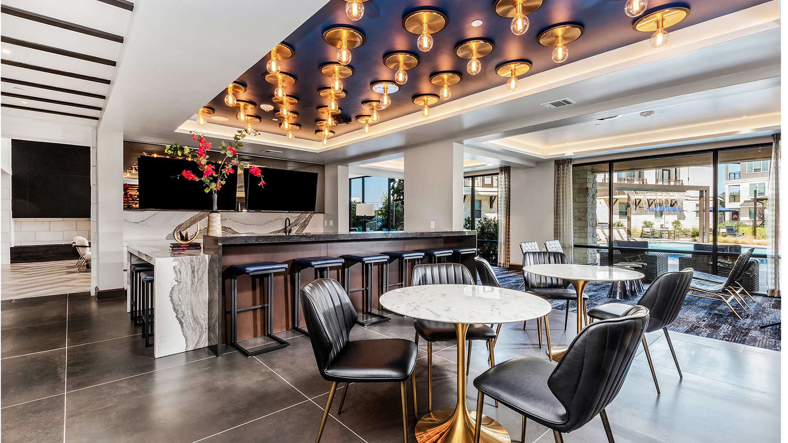 Luxury Lounge | Brightleaf at Lakeline Apartments