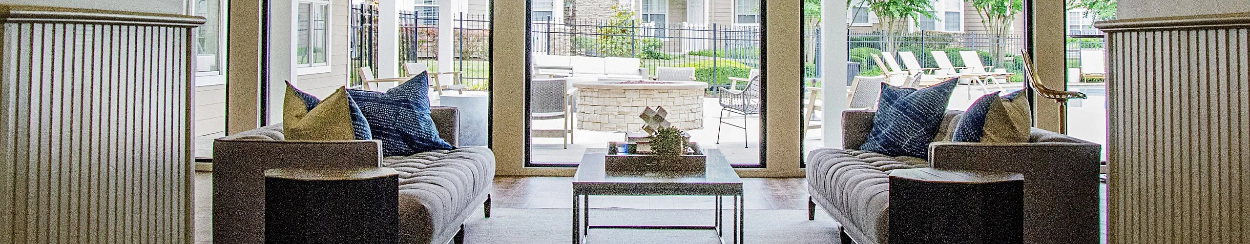 Lounge | The Hamptons at Woodland Pointe Apartments