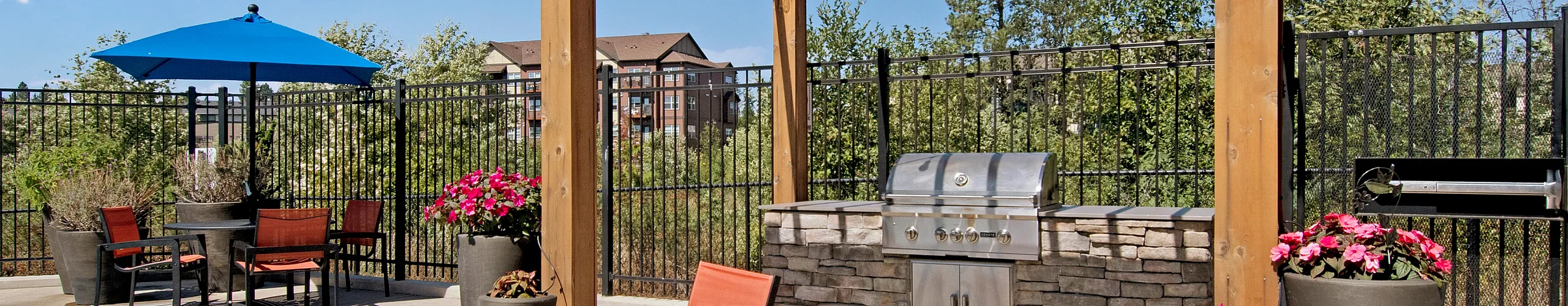 Outdoor | Element 170 Apartments