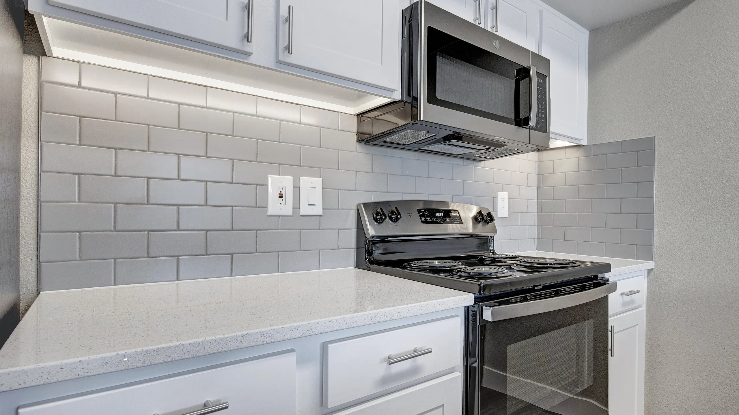 Modern Kitchen | The Willows at Printers Park