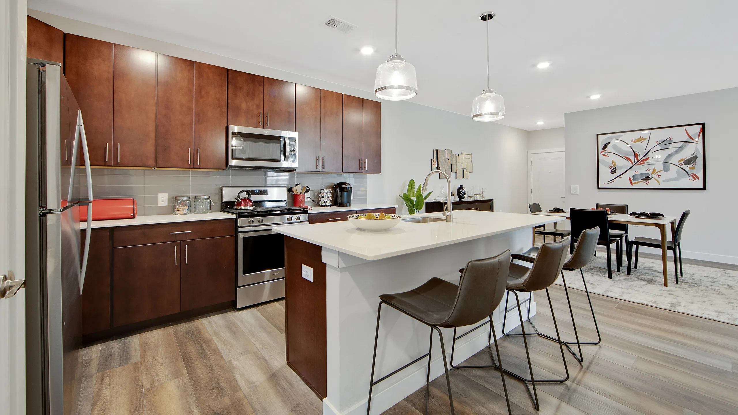 Camelot at Edison | Apartments In Edison, NJ