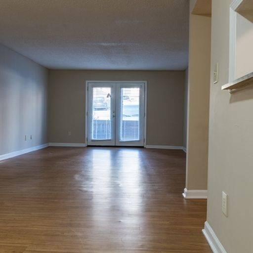 View Photos Kreekview Apartments