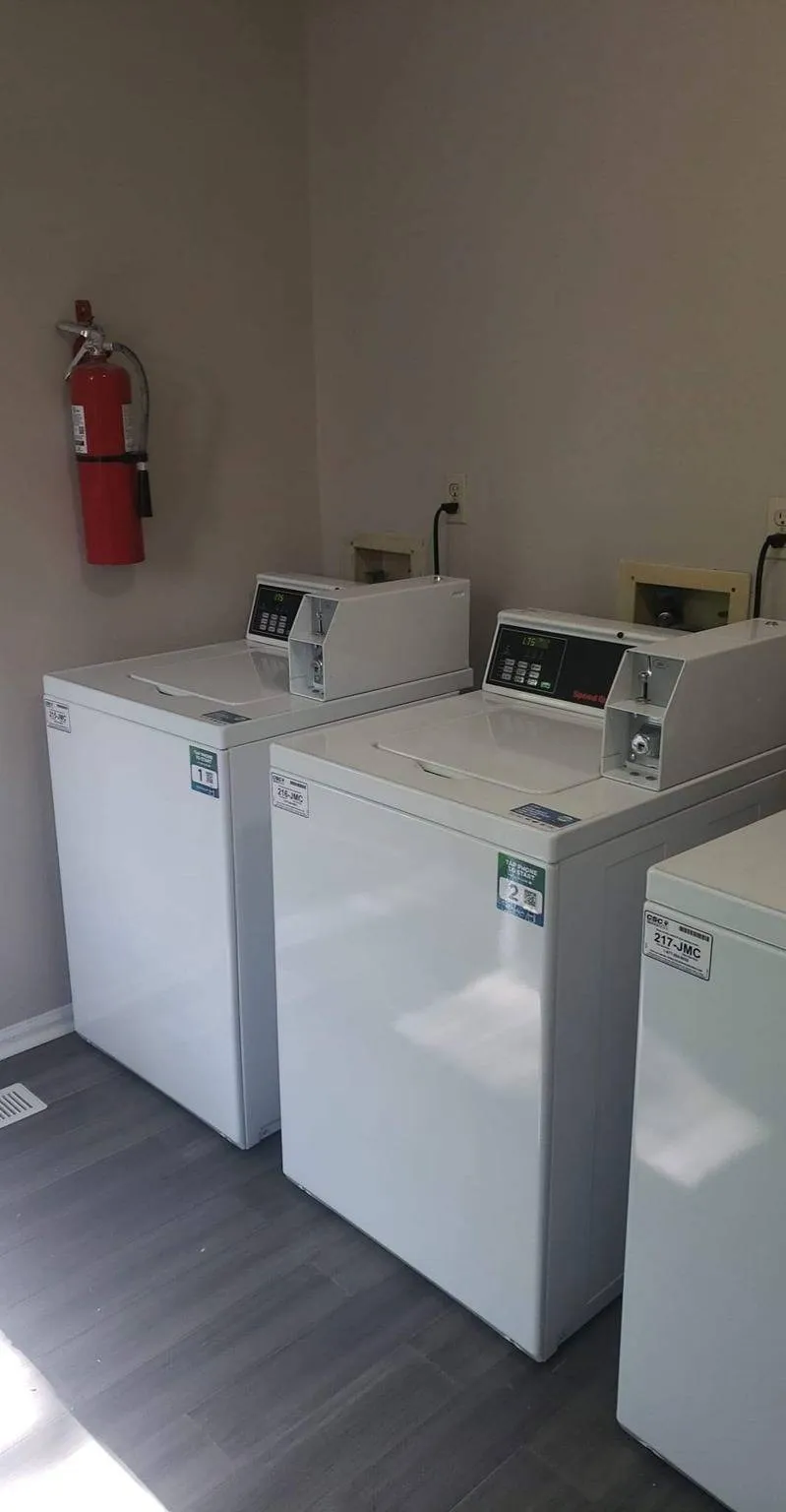 View Photos Kreekview Apartments