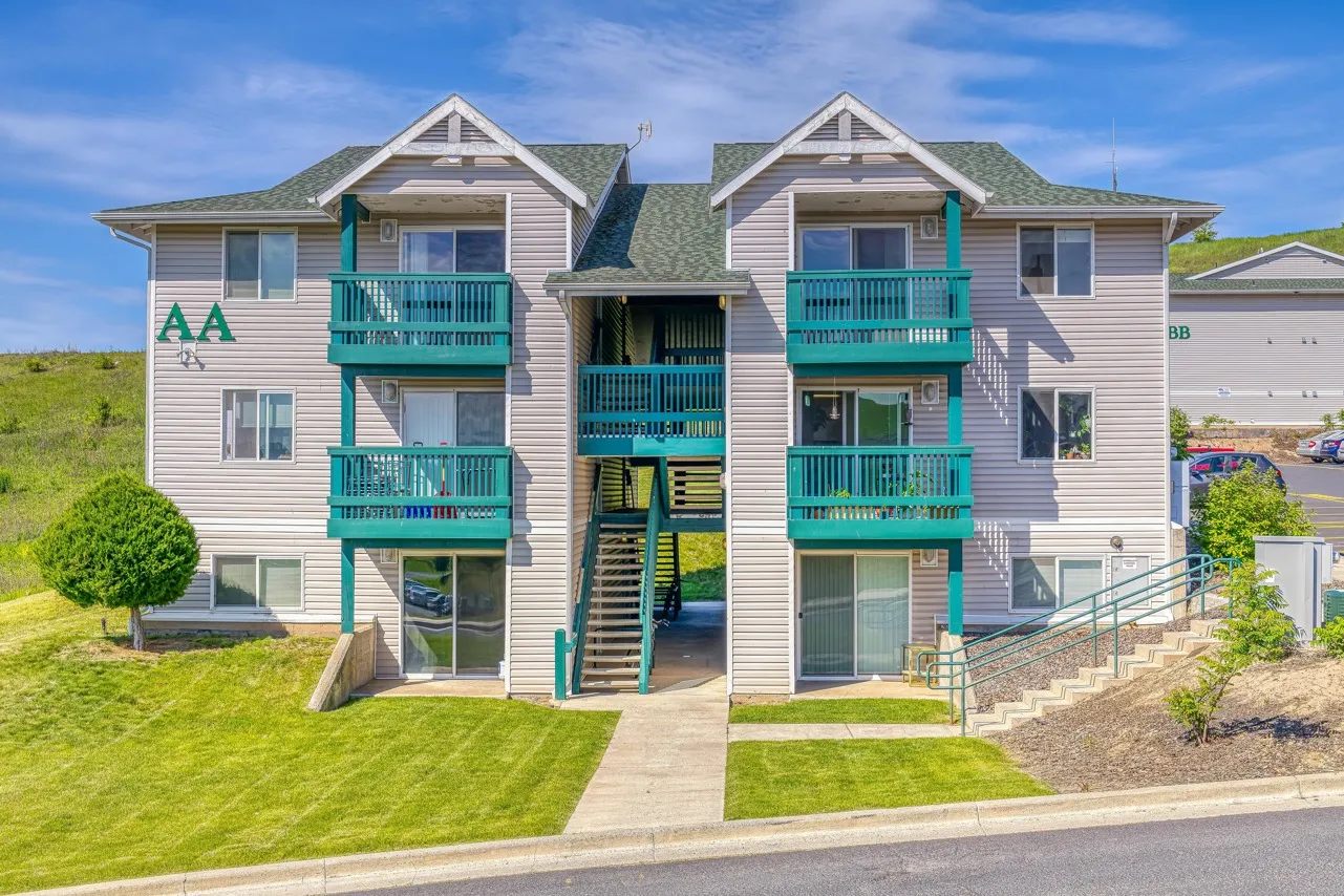 Pine Ridge Apartment AA