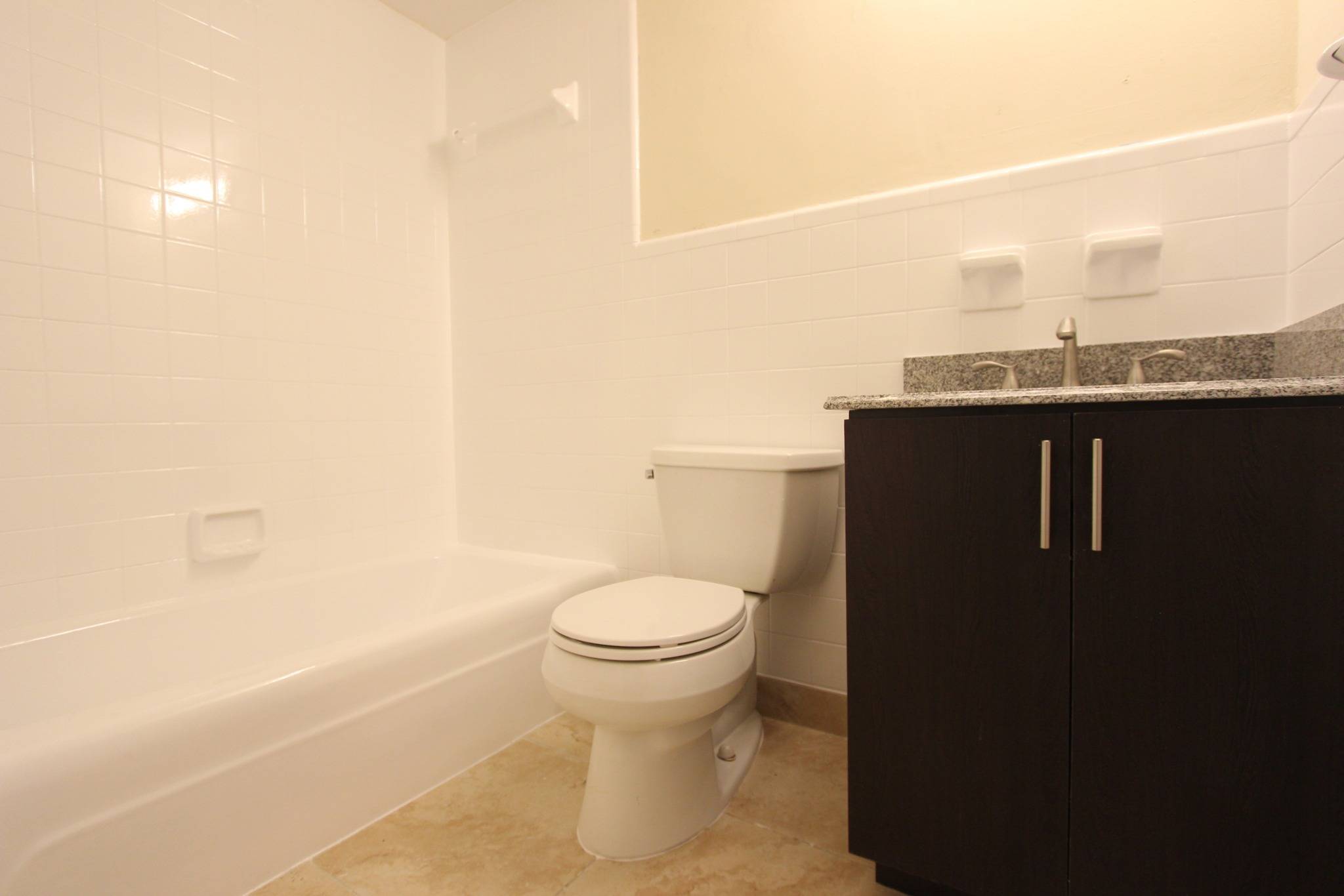 6100-1/1bathroom