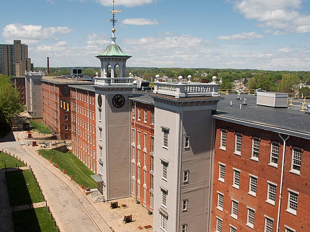 Lowell National Historical Park near Grassfields Commons apartments in Dracut, MA