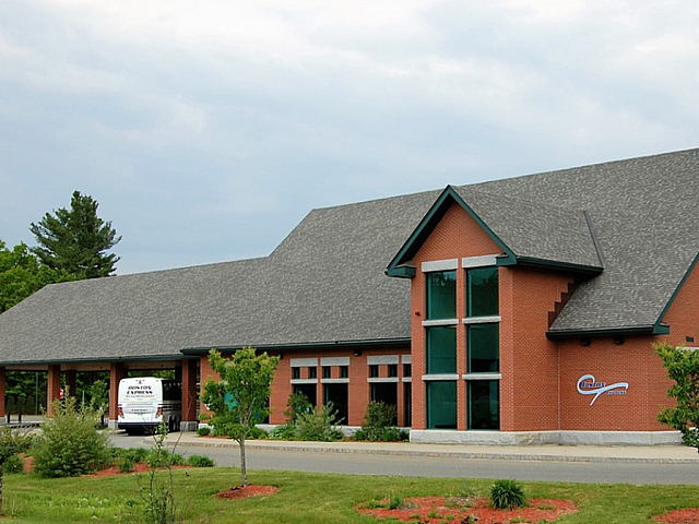 I-93 Park and Ride Boston Express bus stop near Aladdin Village apartments in Derry, NH