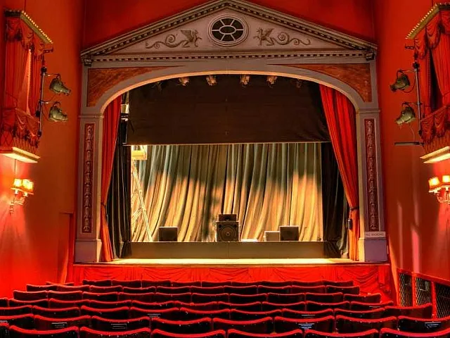 Stockbridge Theatre performing arts venue near Derry Country Club Estates apartments in Derry, NH