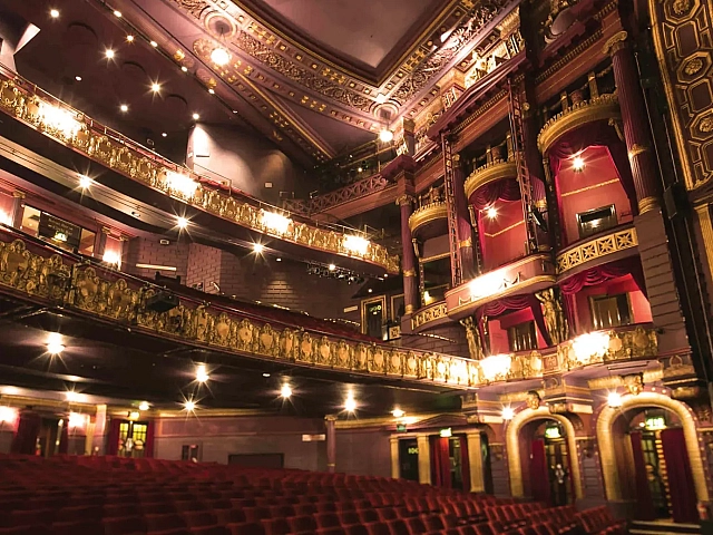 The Palace Theatre historic performing arts venue near Manchester Gardens apartments in Manchester, NH