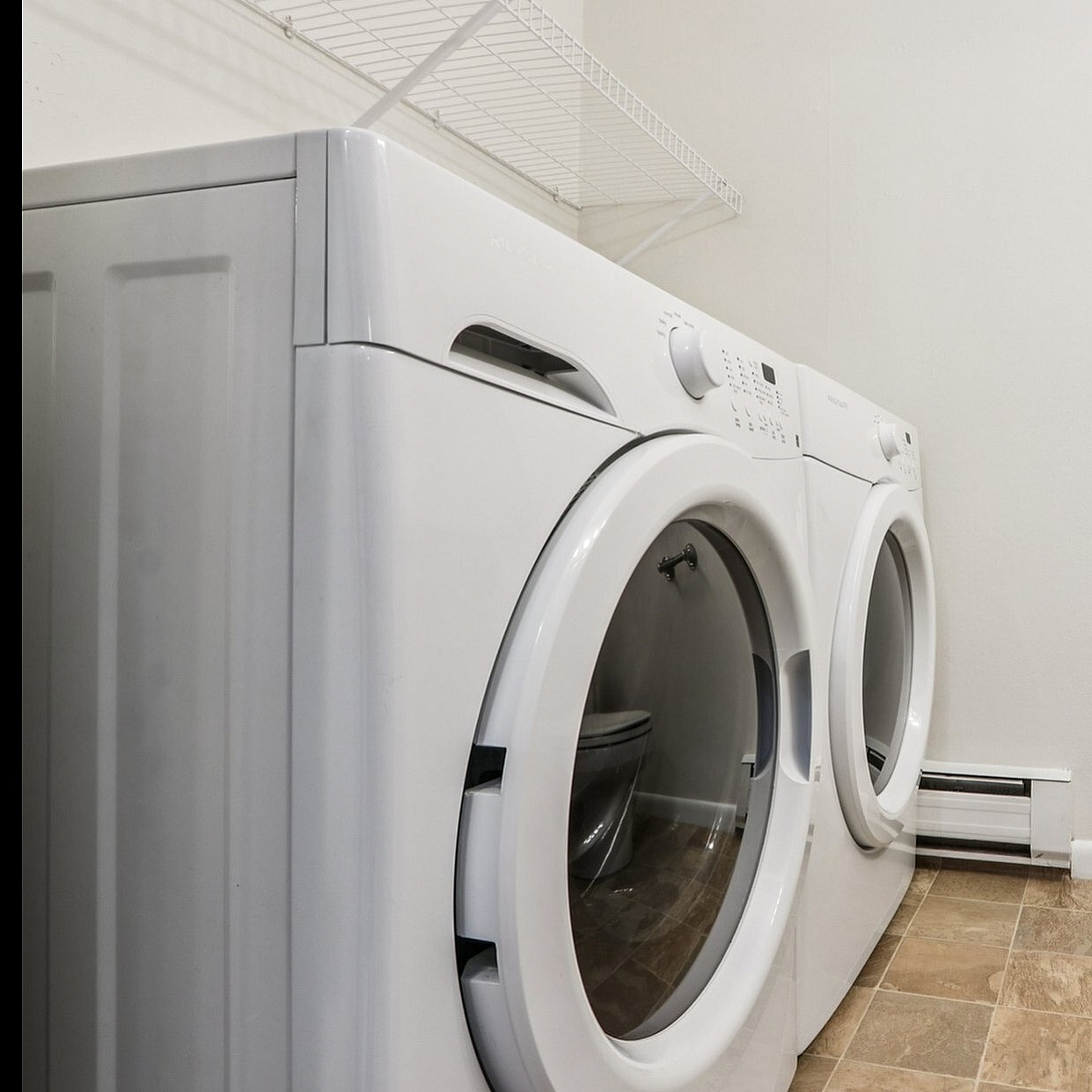 Laundry Room with Washer Dryer