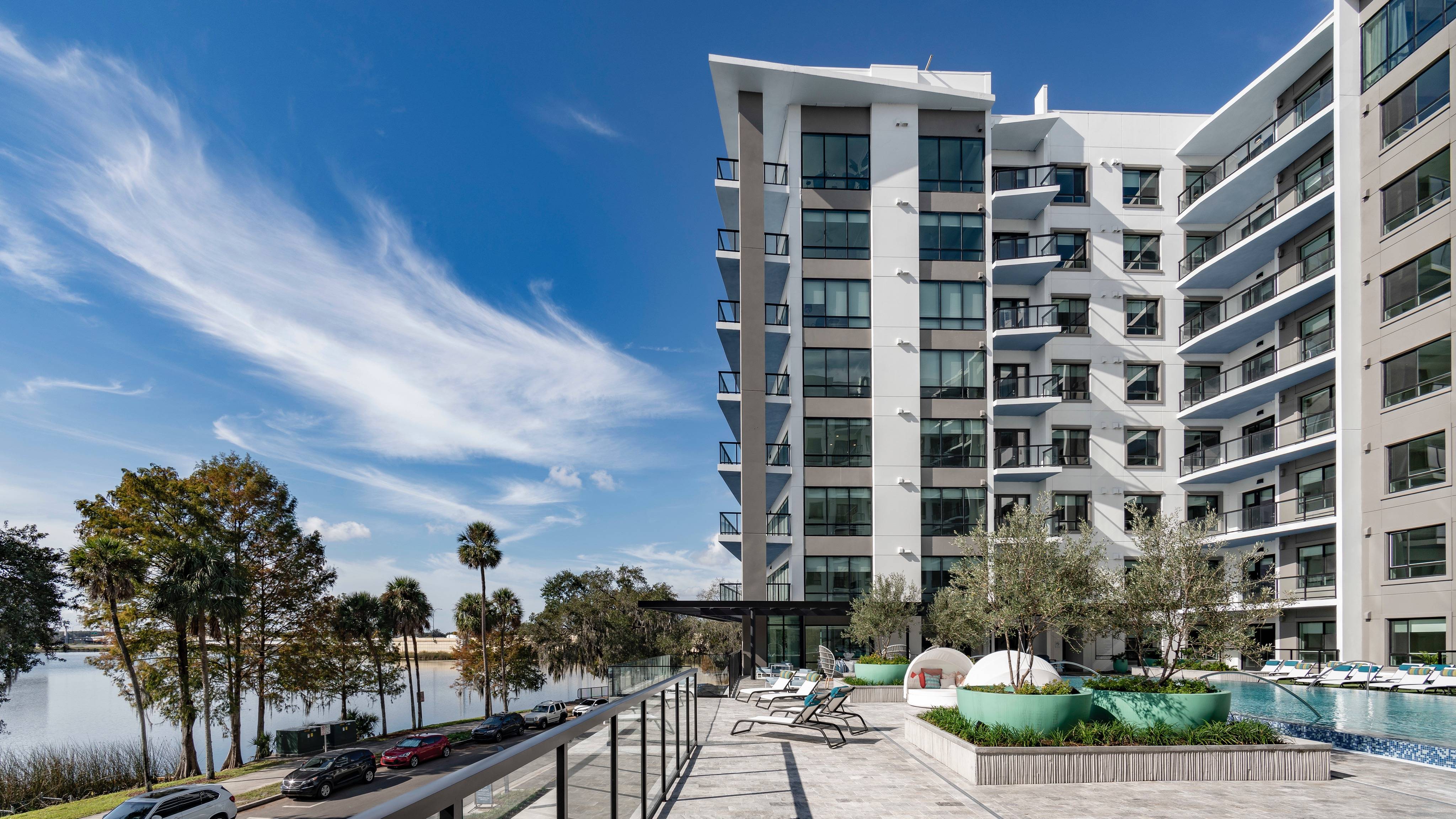 Contact Lake House closed