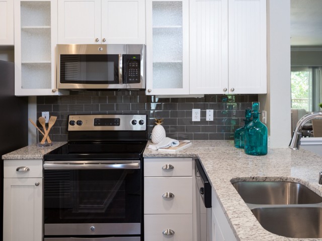 Image of Lux Kitchens for Grapevine Twenty Four 99