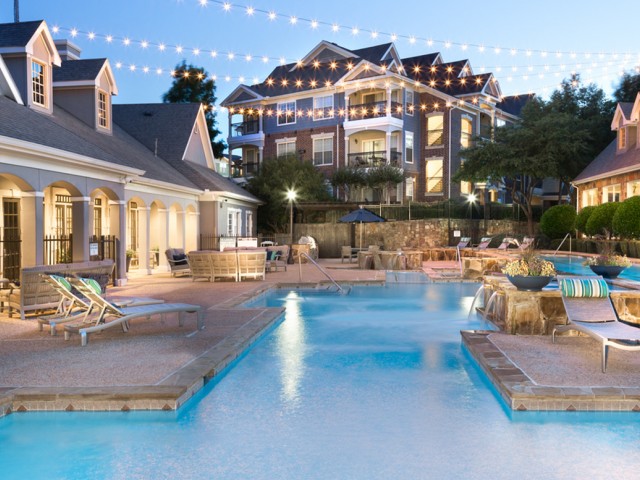 Image of Refreshing Swimming Pool for Grapevine Twenty Four 99
