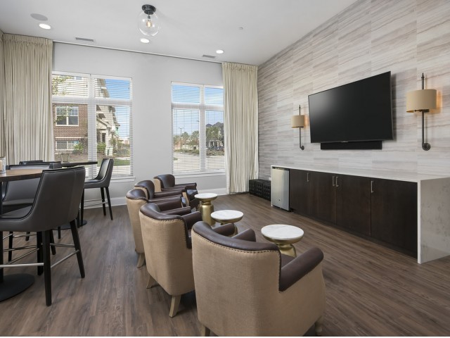 Image of Media lounge for Deer Park Crossing (Closed)