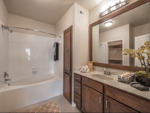 luxury apartments las colinas | one bedroom apartments las colinas | three bedroom apartments for rent las colinas | two bedroom for rent las colinas
