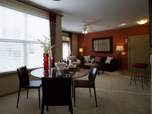 Image of 9' ceilings for The Grove at Waterford Crossing (Moved to RC)