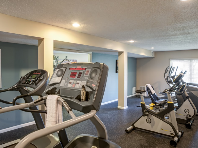 Resident Fitness Center | Apartments St Louis Park, MN | Cityscape