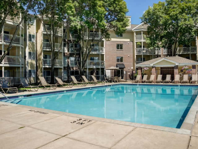 Sparkling Pool | Apartments for rent in St Louis Park, MN | Cityscape