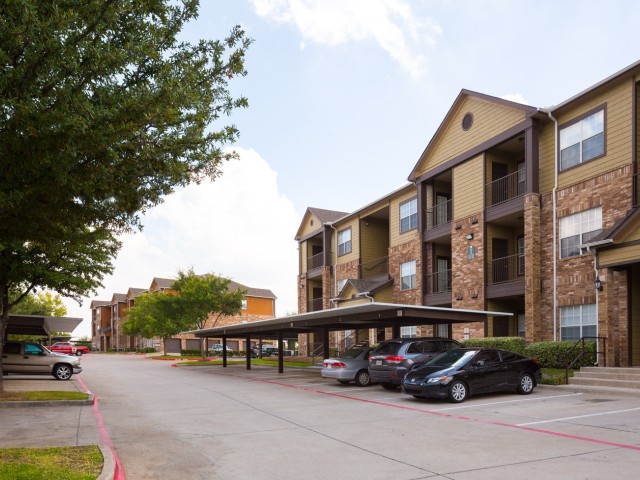 Grand Prairie TX Apartments For Rent | Parkways on Prairie Creek