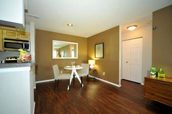 Elegant Dining Room | Centreville VA Apartments For Rent | Bent Tree