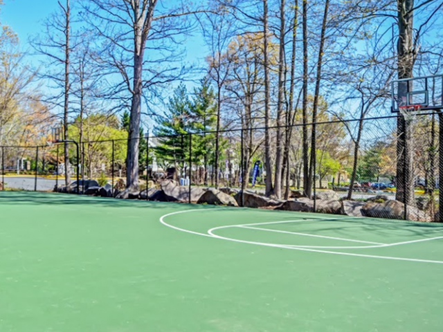 Centreville VA Apartment For Rent | Bent Tree