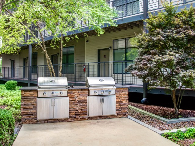 Resident BBQ | Apartments in Nashville, TN | Gale Lofts