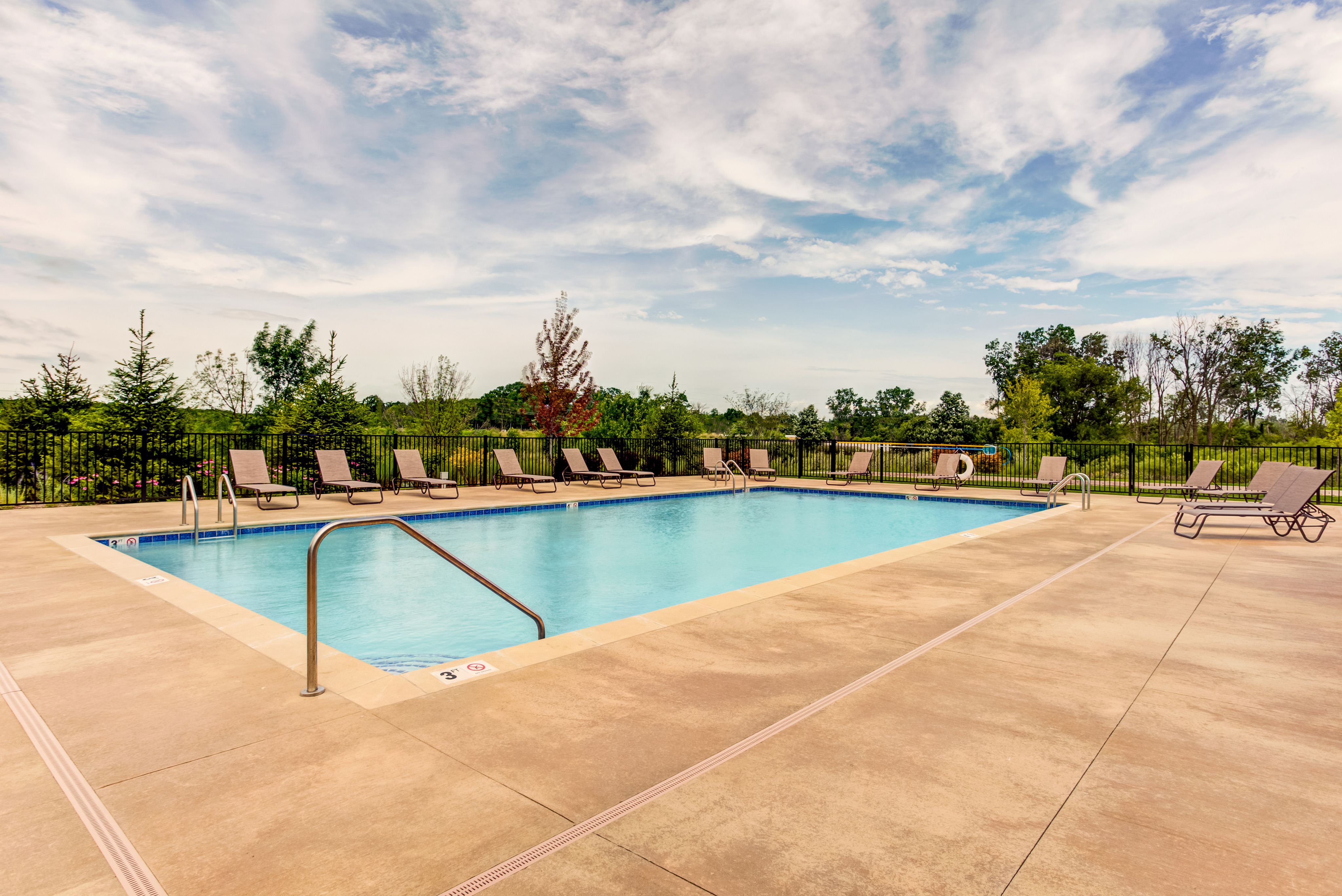 Image of Resort style swimming pool for The Residences of Orland Park Crossing (Closed)
