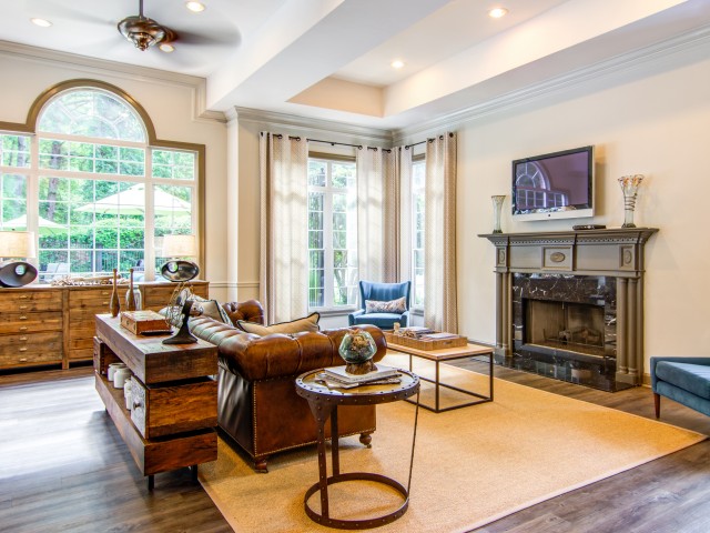 Comfortable Clubroom | Apartments in Atlanta, GA | Hawthorne Gates