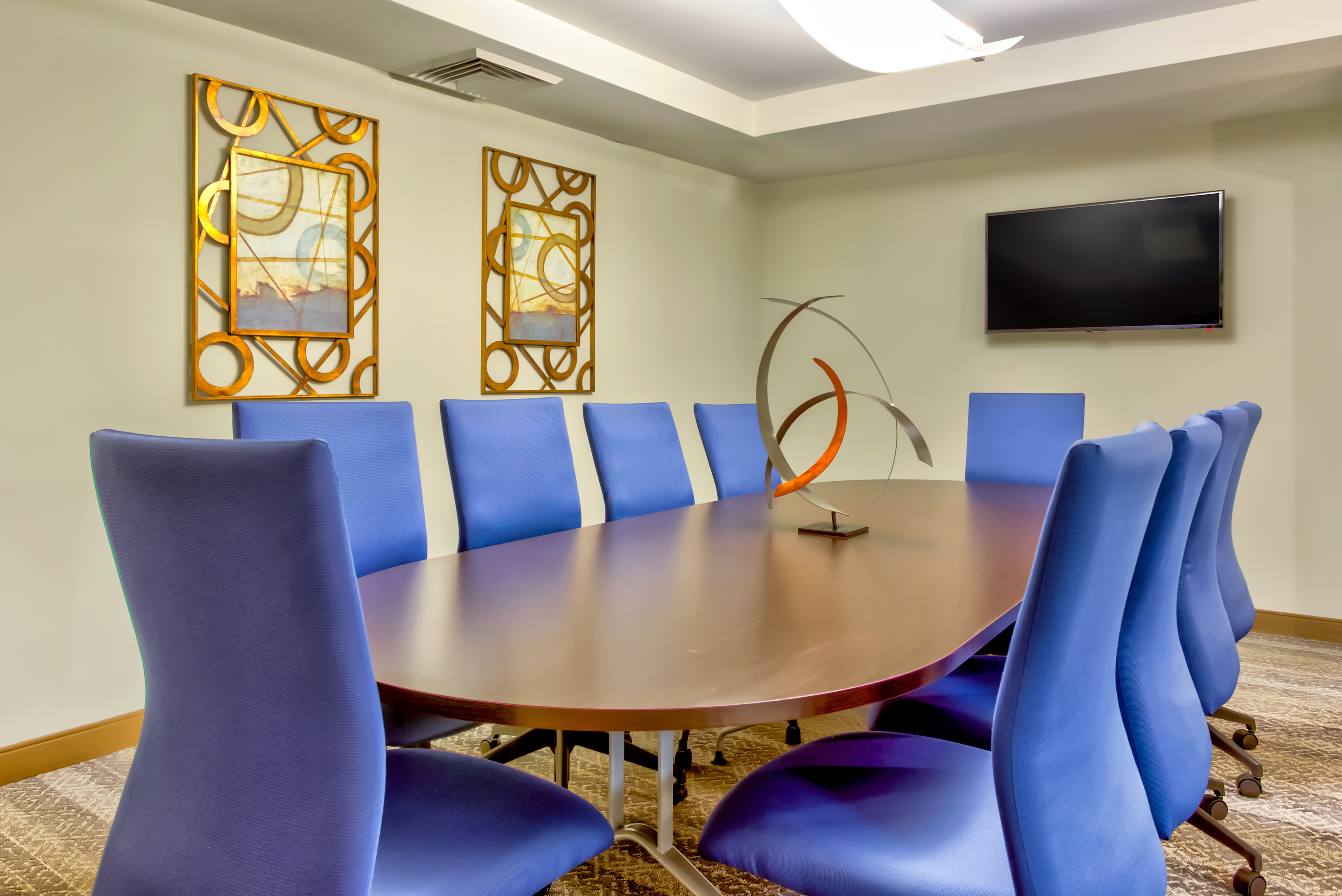 Image of Private conference room and business center for Wheaton 121 Apartments (Closed)