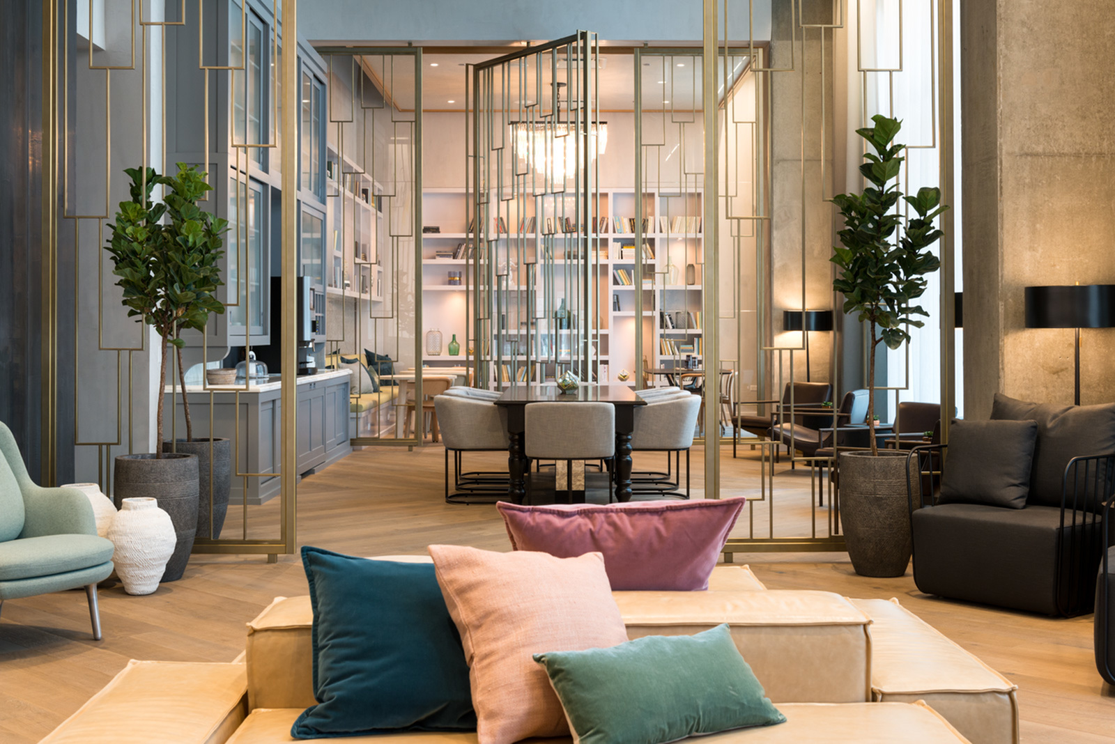 Image of Spacious, hotel-like lobby with library, conference room and plenty of space for meeting and working for Aurelien (Closed)