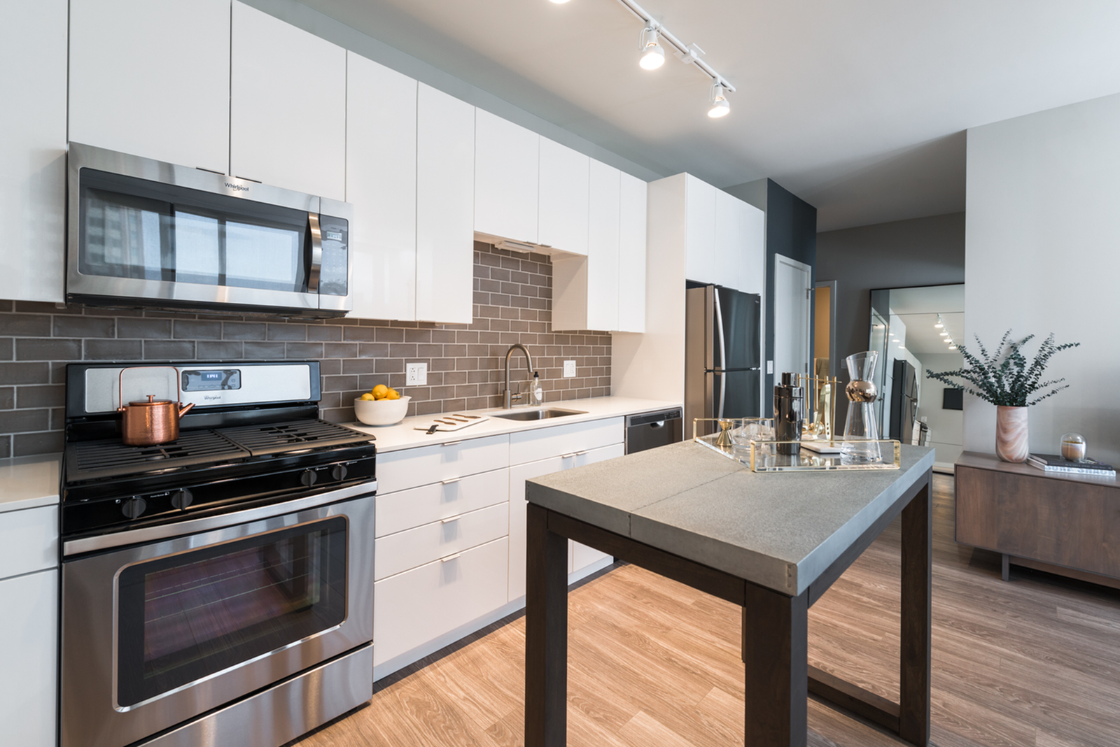 Image of Quartz counter tops with wall tile backslpash for Aurelien (Closed)