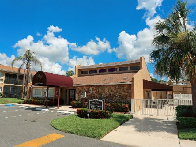 Image of Professionally Managed By Lincoln Property Company for The Park at Pienza (Closed)