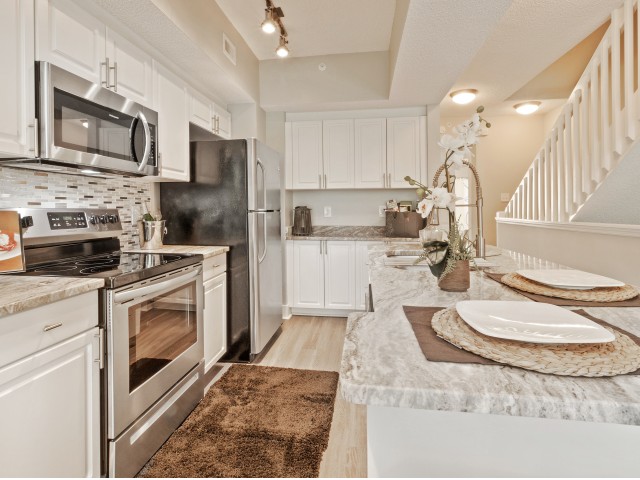 Delray Beach Luxury Town-home Rentals|Villas D\'Este Apartment Homes | For Rent in Delray Beach, FL