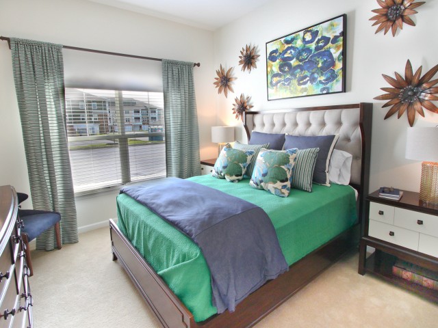 Image of 9ft Ceilings for https://www.thehavenatatwatervillage.com/