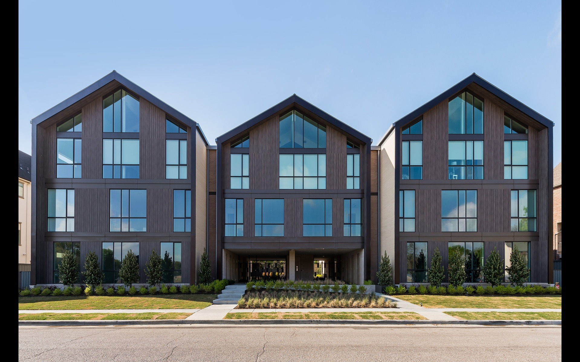 3525 Normandy Apartments In Dallas, TX