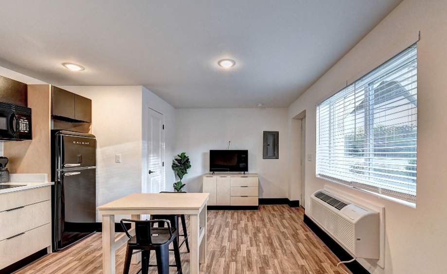 12HUNDRED STUDIOS LIVING AREA