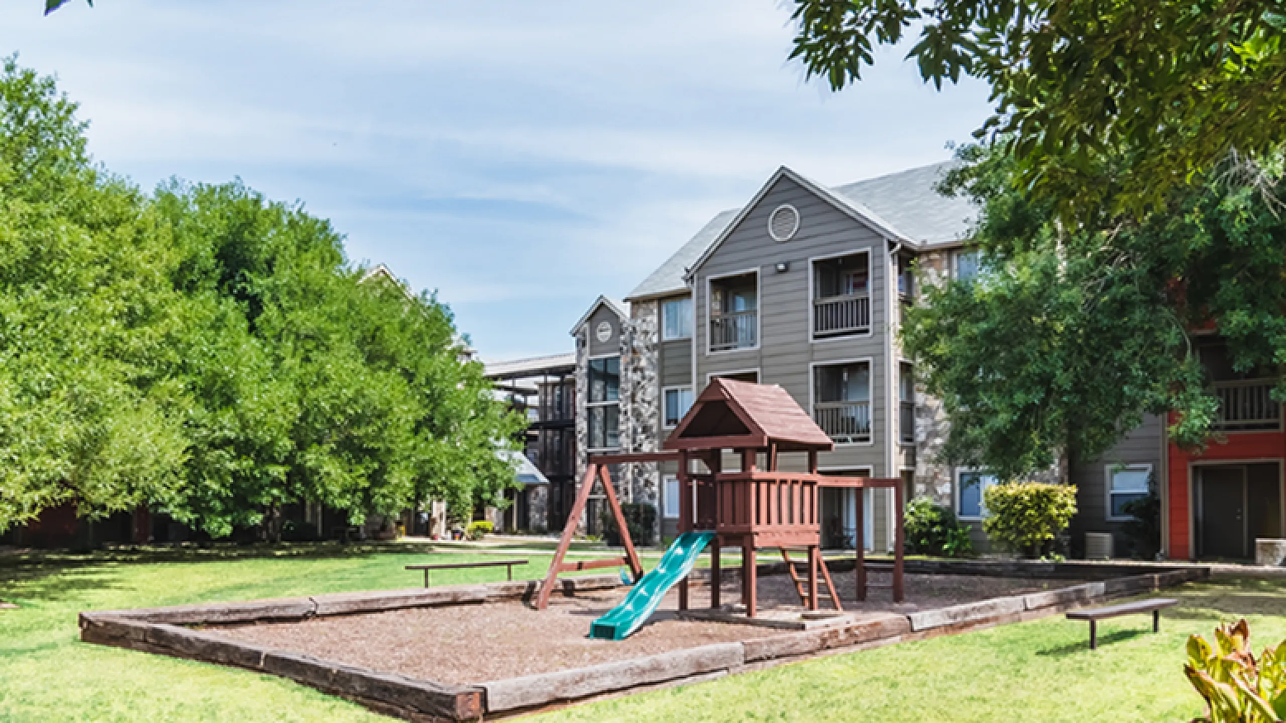 Villa de Oro Playground