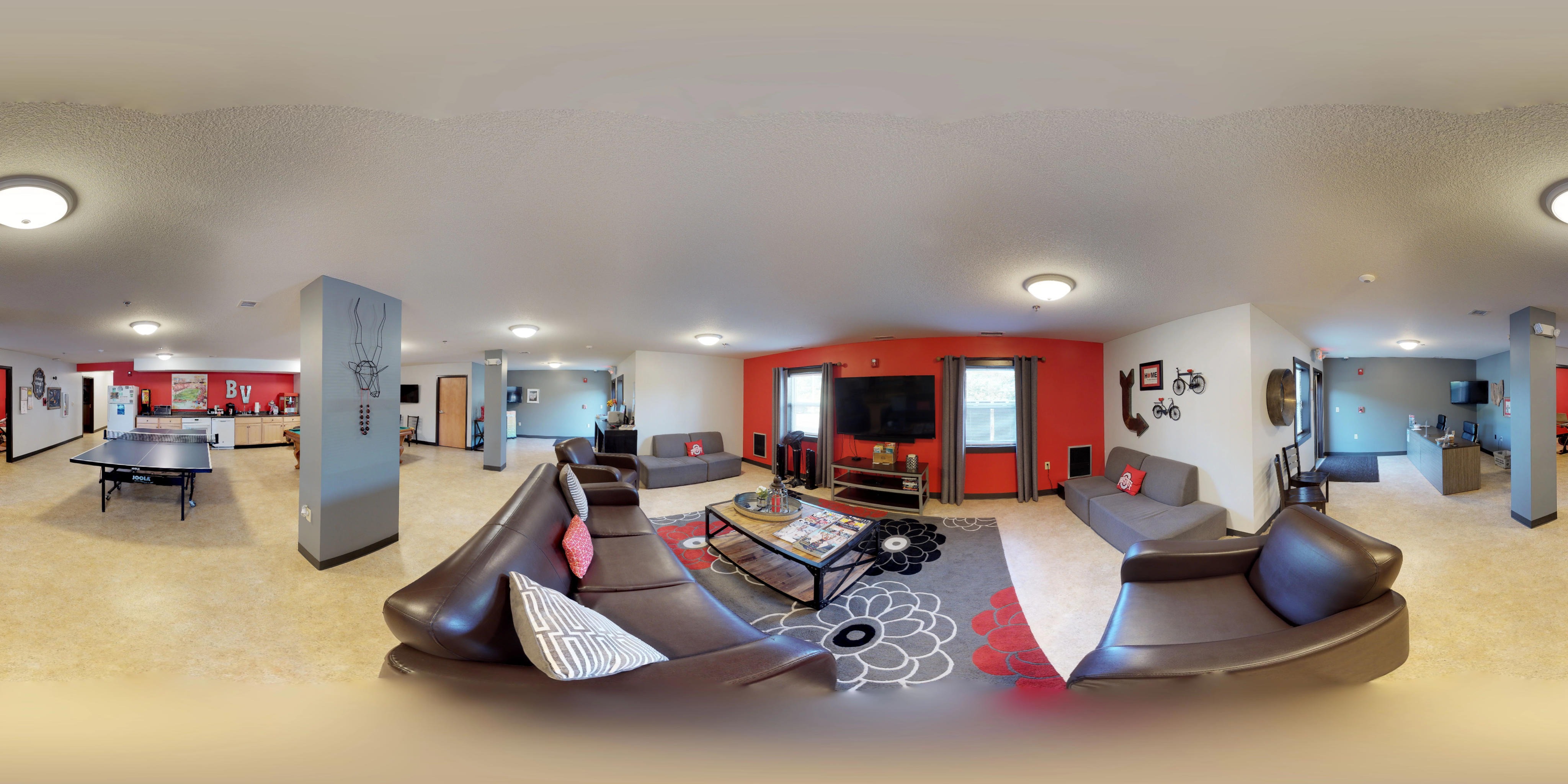 Clubhouse with 5 Big-Screen TVs