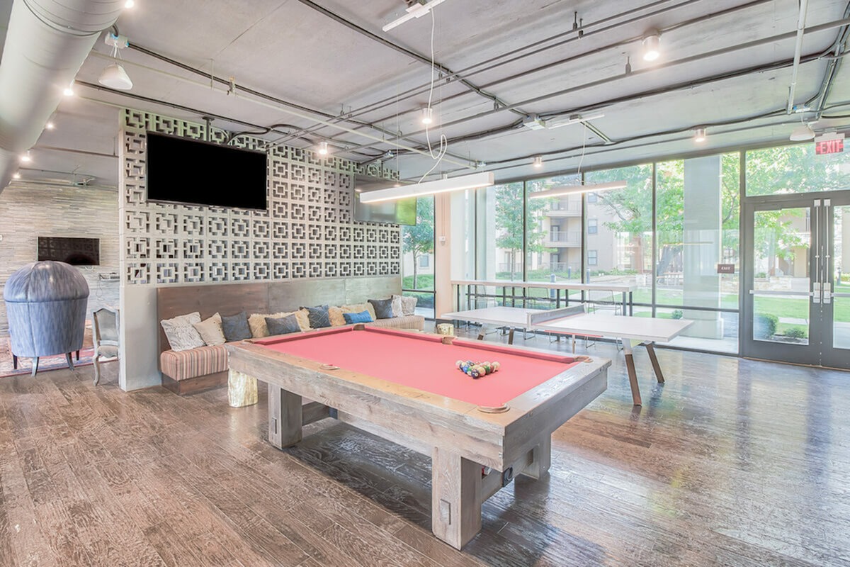 Club/Game Room