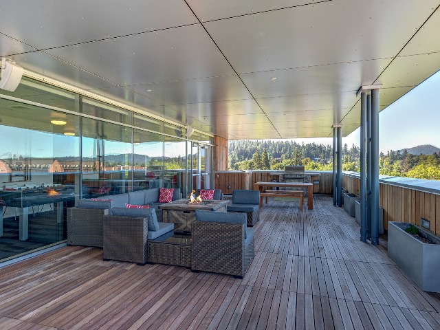 Skybox Apartments Lifestyle - Sky Deck